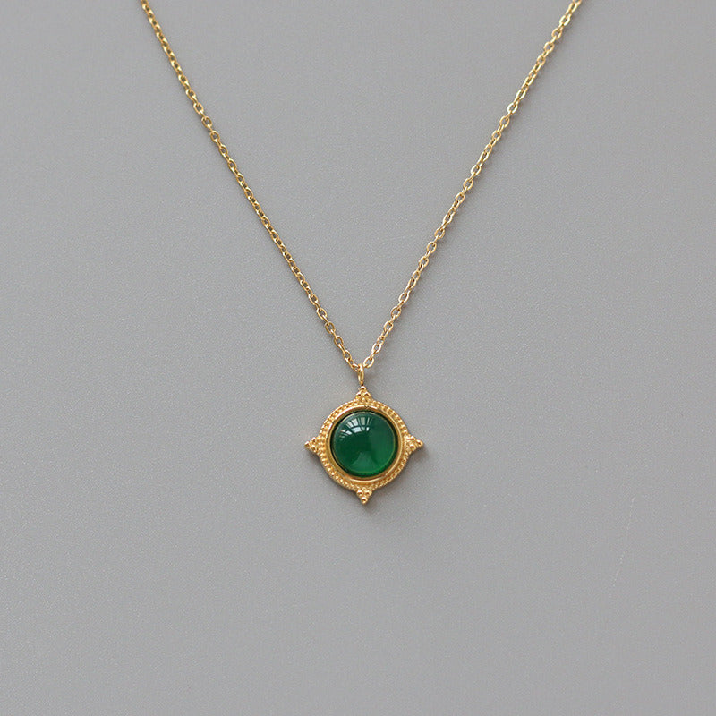 Mossy necklace